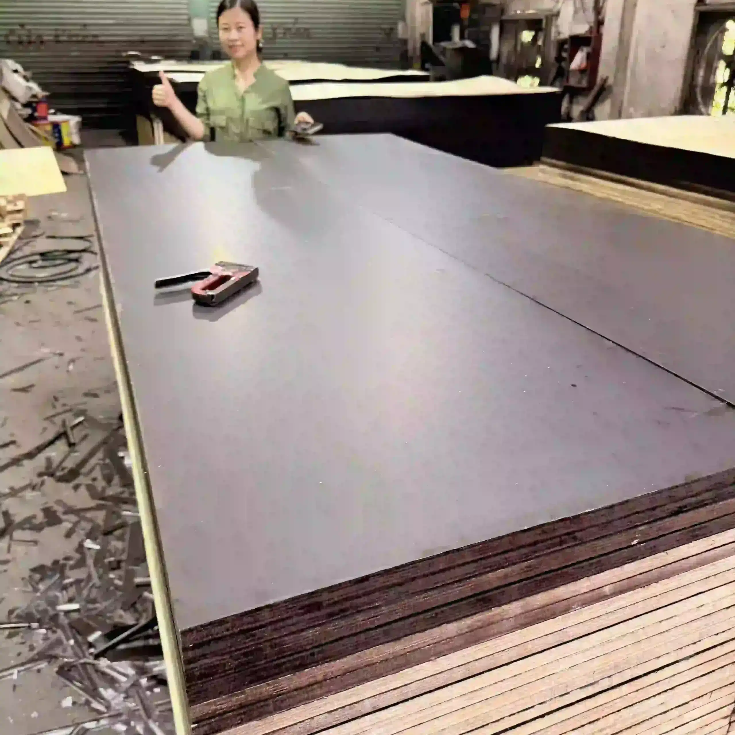 film faced plywood black brown export vietnam factory hcply