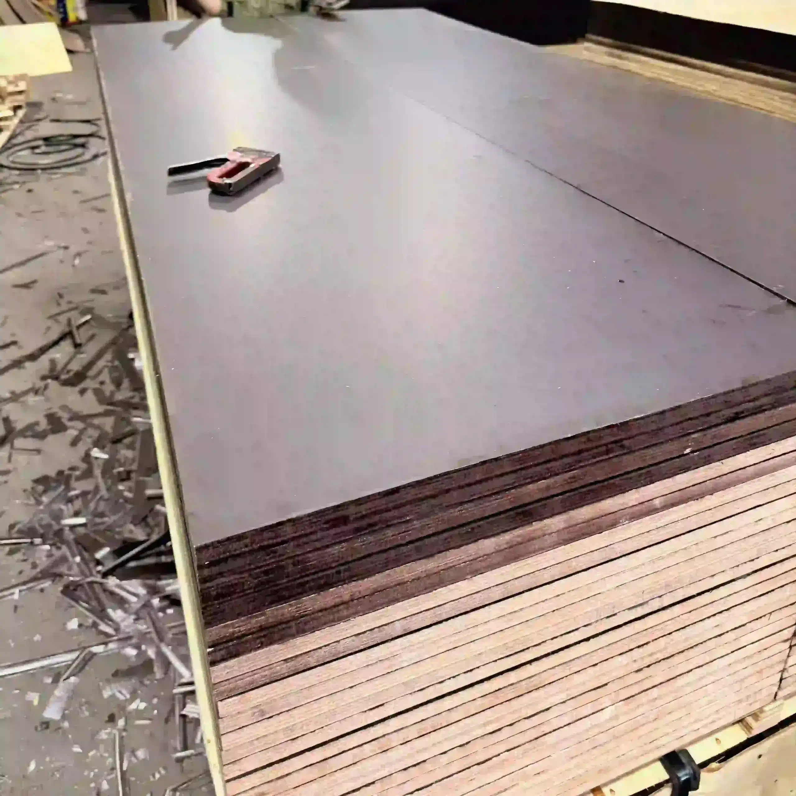 film faced plywood black brown export vietnam factory hcply