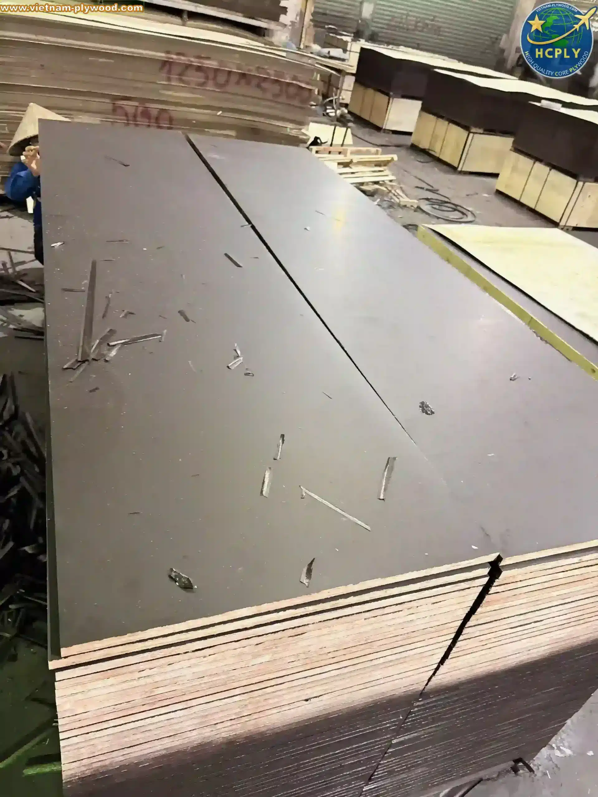 film faced plywood black brown export vietnam factory hcply