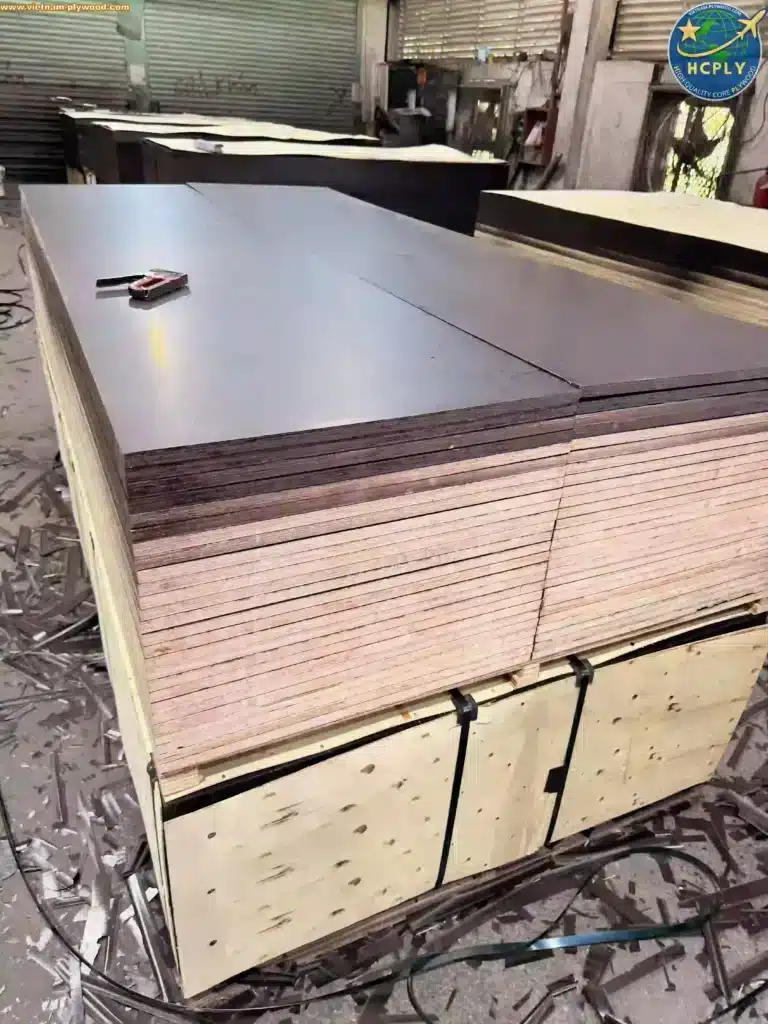 film faced plywood black brown export vietnam factory hcply